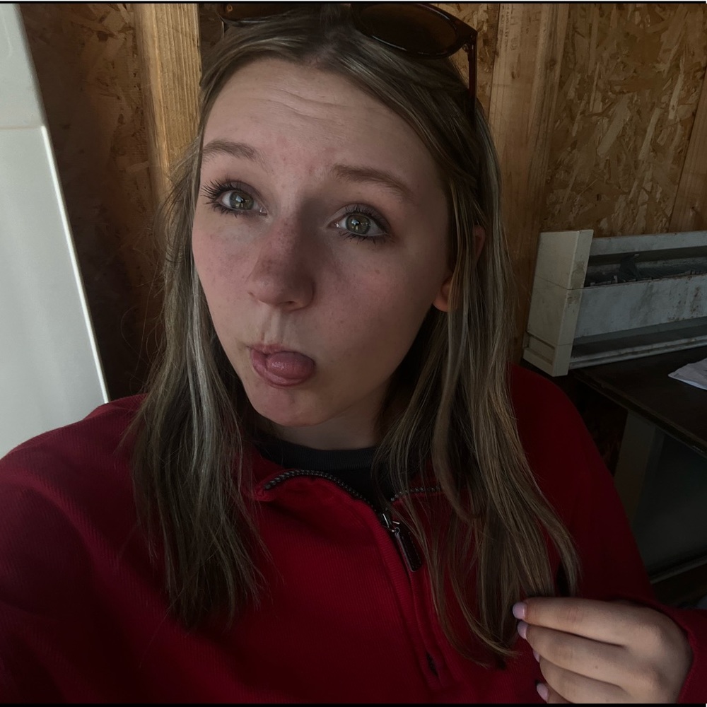 Meet your Posher, Abby